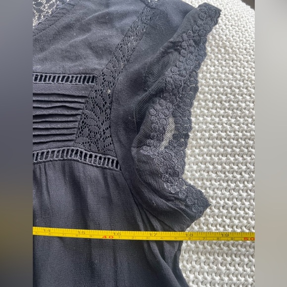 Meadow Rue Black Relaxed Ruffled Blouse - Picture 8 of 10